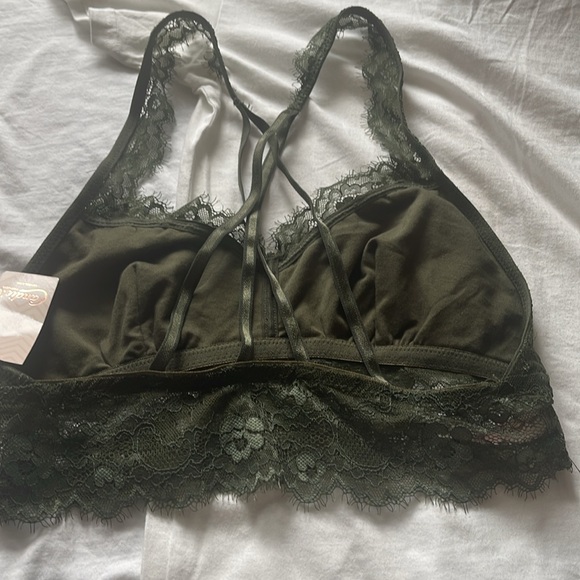 Candie’s  lace bralette in Size M - Picture 4 of 6